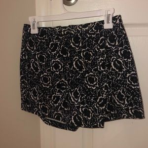 Black and white skort